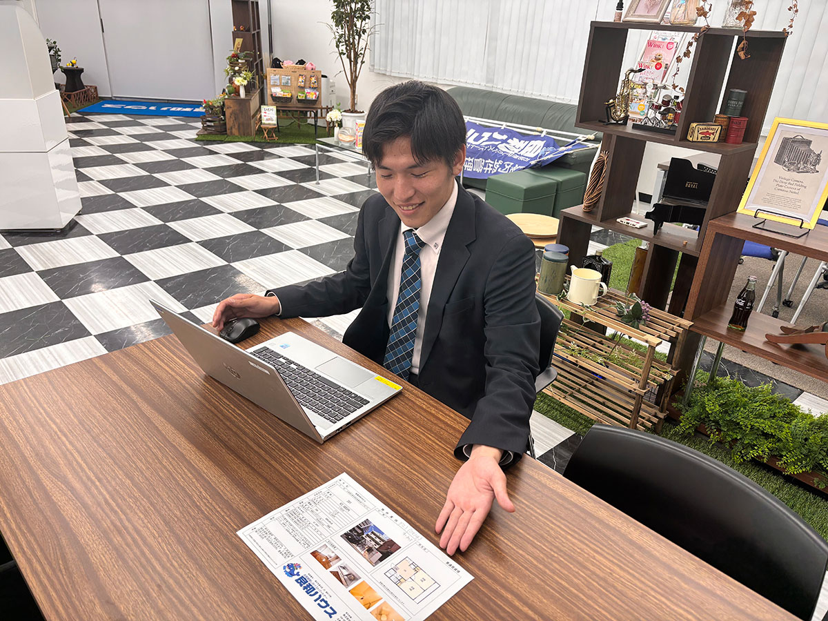 希望やライフスタイルに沿った物件を提案し、内見から契約まで一貫サポート。お客様の笑顔がやりがいです。